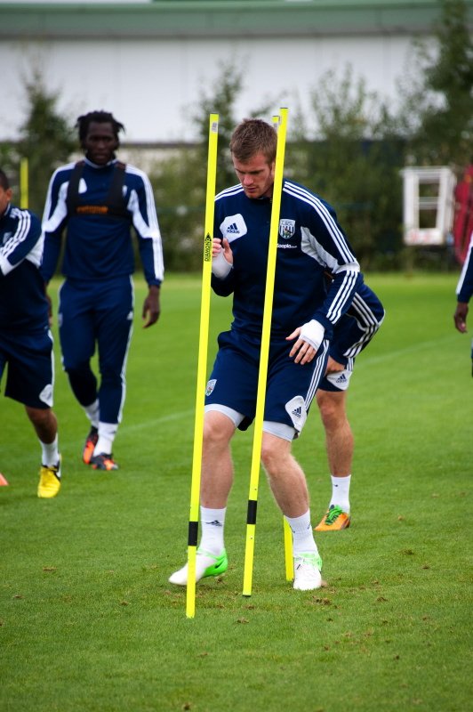 Spring Loaded Slalom Pole Diamond Football Training Equipment and